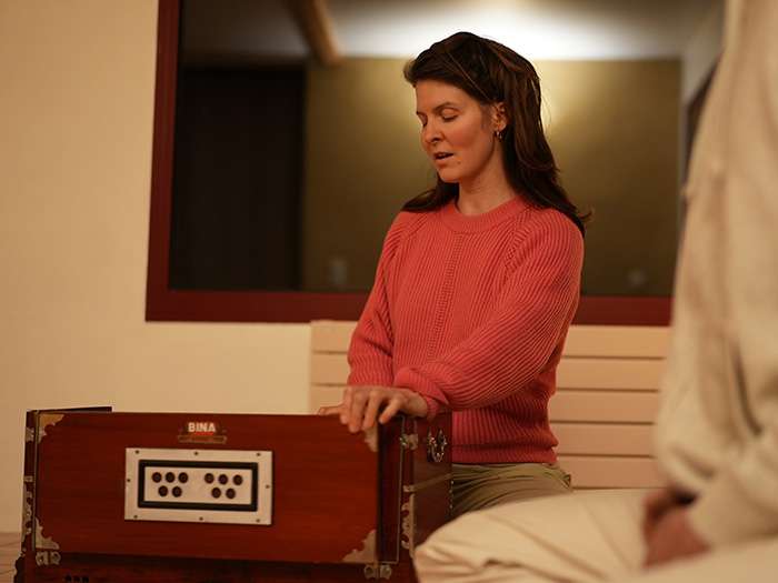 soiree chant kirtan